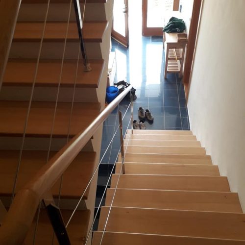 Renovace dřevěných schodů z masivu buk